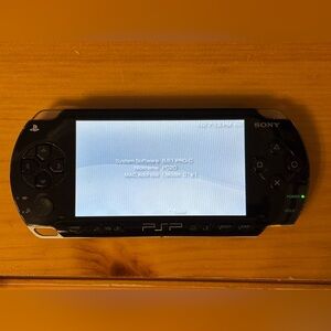 Sony 1000 PSP PlayStation Portable Working condition 58GB with Charger
